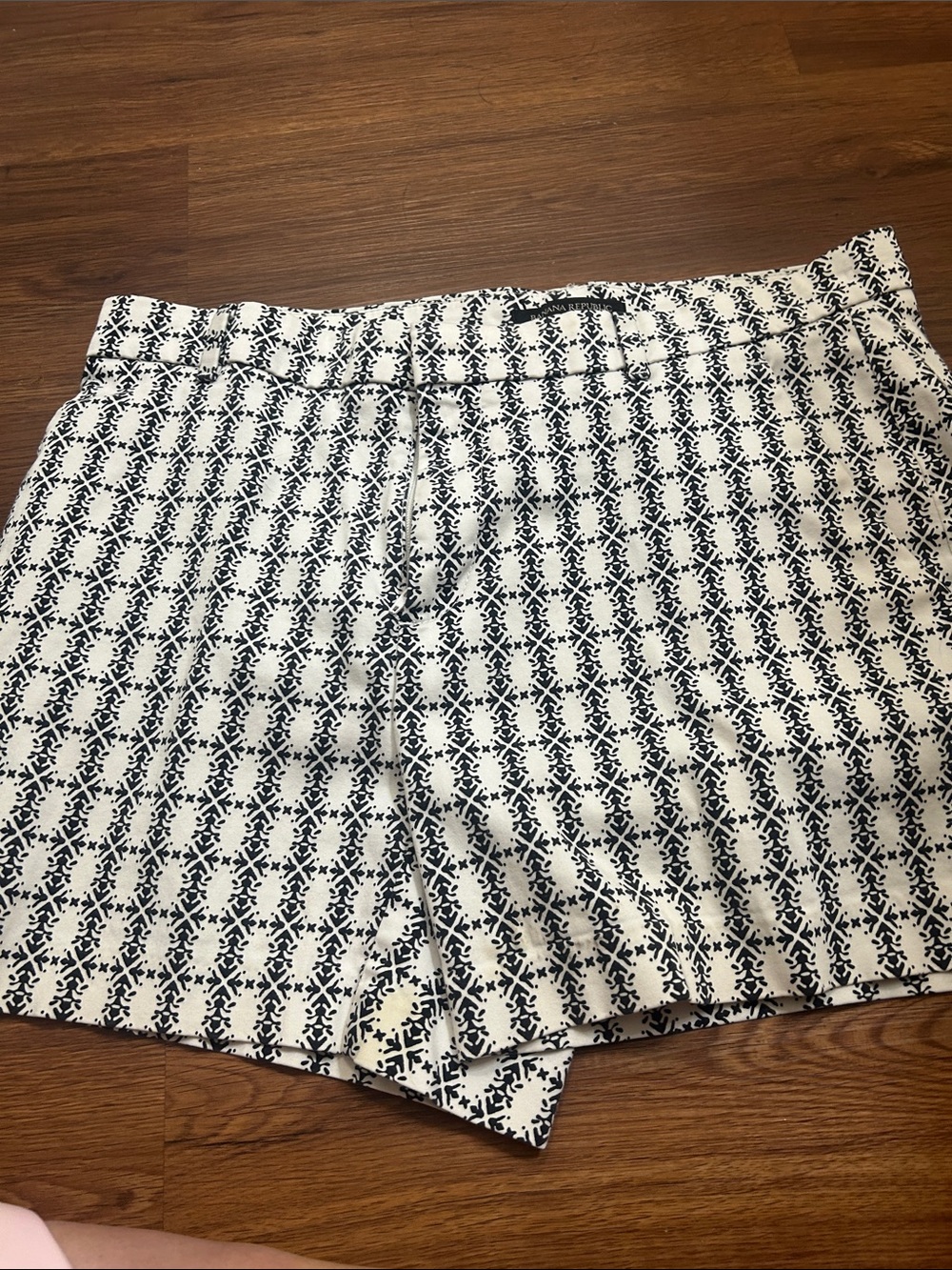 Banana Republic Black & White Patterned Bermuda Shorts
